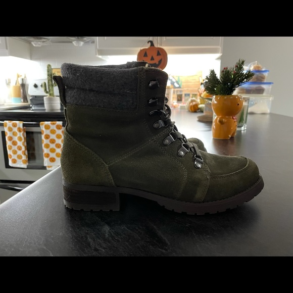 American Eagle Boots - Women’s 7.5 - Picture 2 of 4